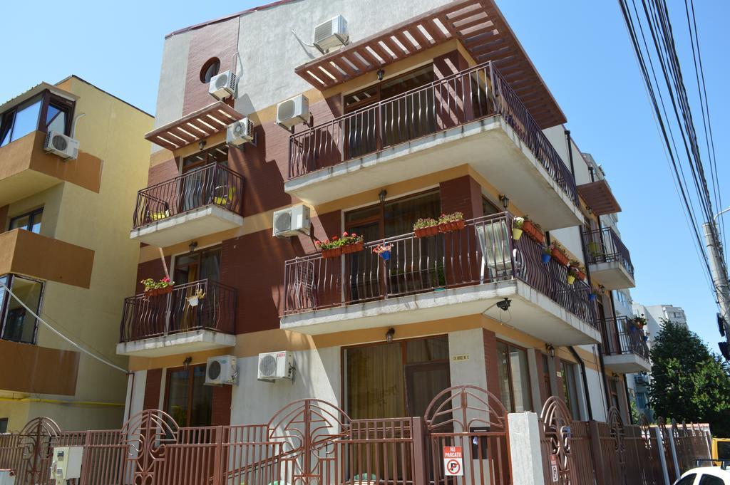 Garsoniere Victor Seaview Aer Conditionat Primim Carduri Vacanta 150 M De Plaja Reyna Beach Daire Köstence Dış mekan fotoğraf